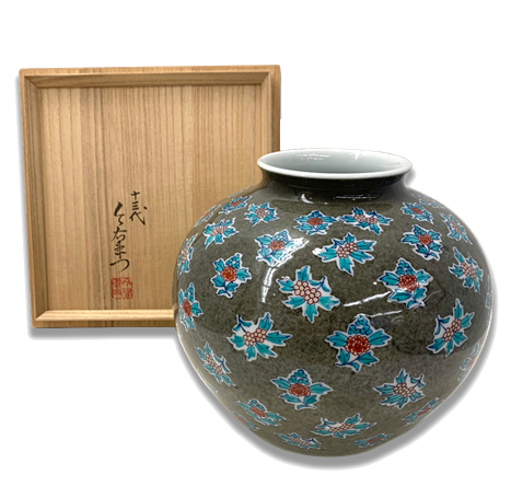 色鍋島薄墨草花更紗文 花瓶の買取実績 今泉今右衛門の作品